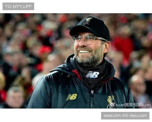 英超战后总结,教练讲述控球与反击战术的结合逻辑,控球后卫如何破联防