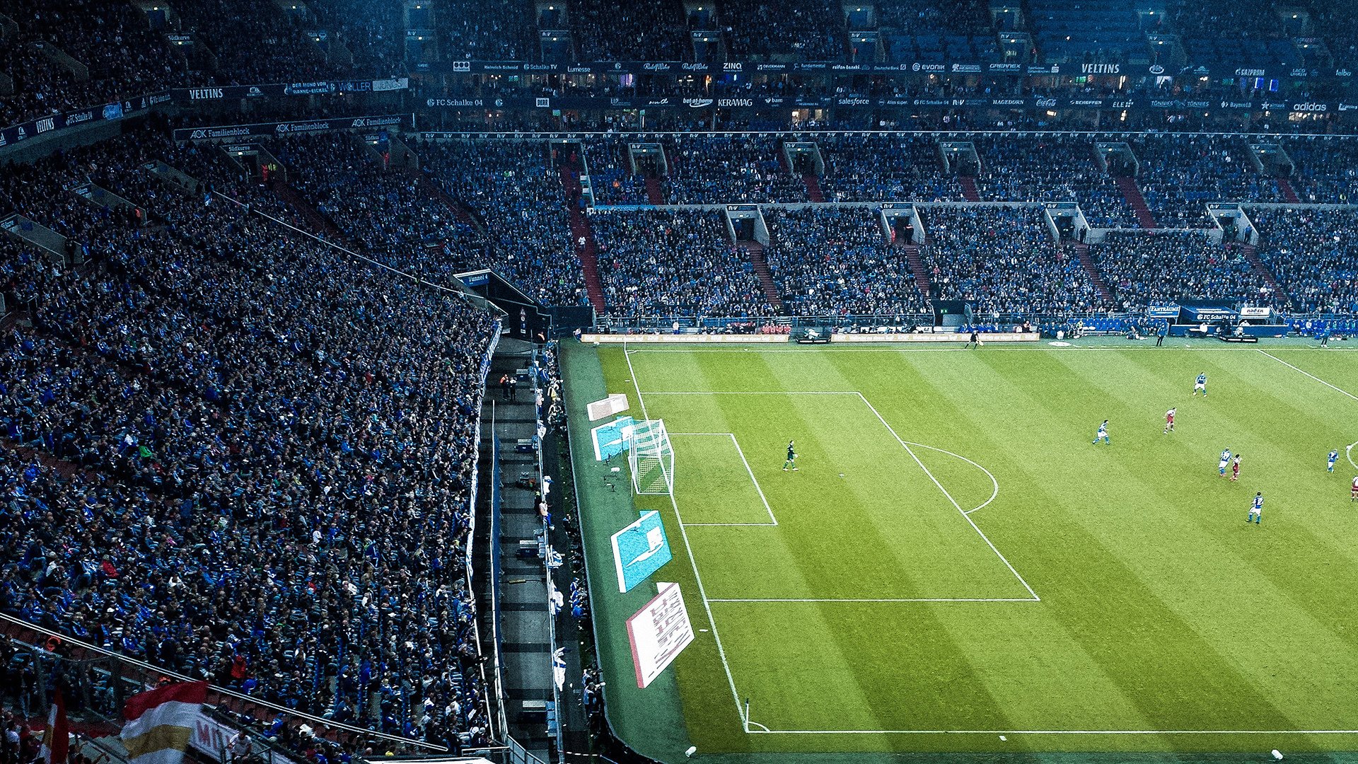 乐鱼体育网址-十人热刺4-0哥本哈根 范德芬全场奔袭一条龙,热刺一哥是谁